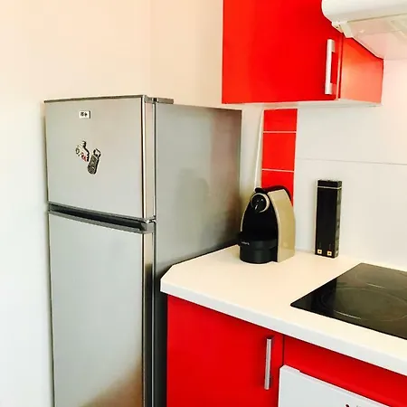 Deux Pieces Derniere Etage Avec Terrasse شقة